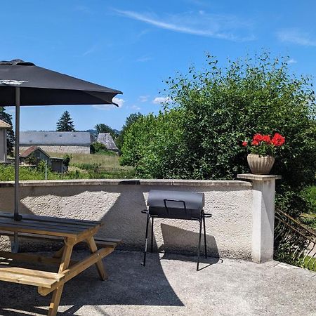 Logement A Brive Proche Centre-Ville Et Campagne - Climatisation, Wifi, Coin Exterieur Et Parking Prives ภายนอก รูปภาพ